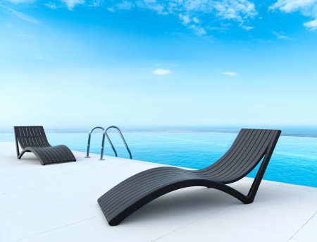 Шезлонг-лежак пластиковый Siesta Contract Slim, черный фото Шезлонг-лежак пластиковый Siesta Contract Slim, черный фото