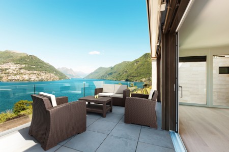 Диван пластиковый плетеный двухместный с подушками Siesta Contract Monaco Lounge коричневый фото
