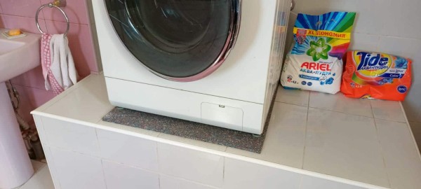 Покрытие из рез.крошки  Alegria® Black  850 h 4 мм , за м.кв фото